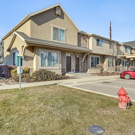 Charming Orem Townhome 5 Mi To Byu! Bagian luar foto